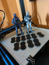 Load image into Gallery viewer, Single Peg 6 inch action figure stands! (qty 10 pieces)