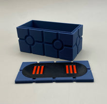 Load image into Gallery viewer, DELUXE Action figure crate accessory with removable top!